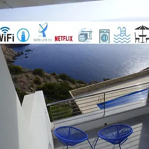 Appartement Icaros 4-appartement Avec Terrasse, Grande Piscine Et Parking, En Surplomb De, Begur